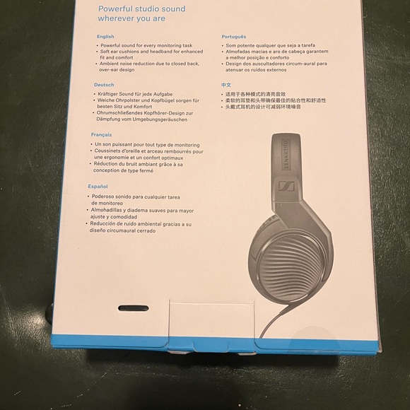 Sennheiser HD 200 Pro Over-Ear Headphones - Picture 3 of 3
